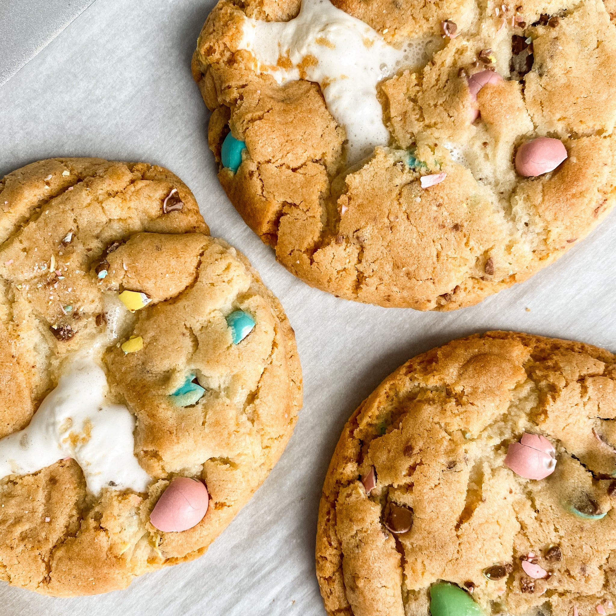 Mini Egg Marshmallow Cookie