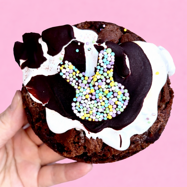 THE EASTER SOCIAL || Chocolate Marshmallow Bunny Cookie Puck
