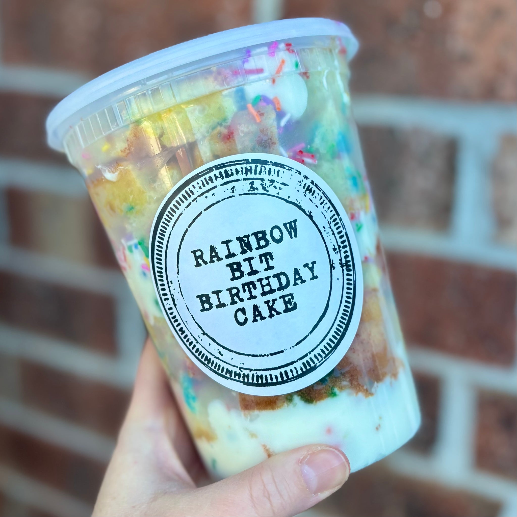 MACKAY'S BAKERY || The Rainbow Bit Birthday Cake Tub