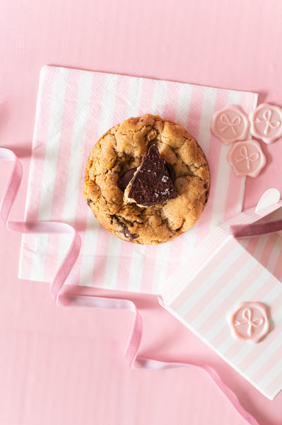 THE HERITAGE LINE || Chocolate Brickle Cookie Puck