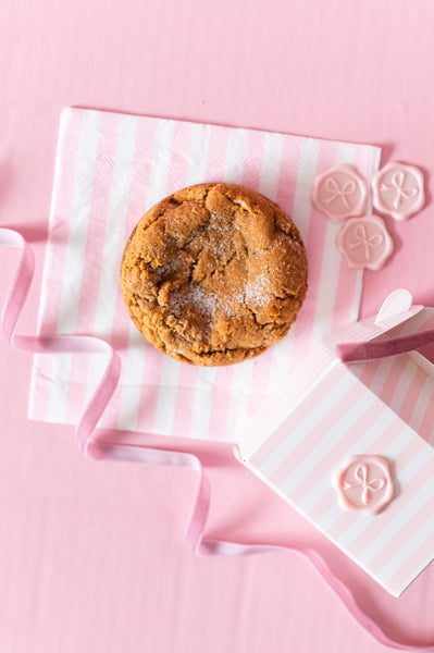 THE HERITAGE LINE || Ginger Molasses Cookie Puck