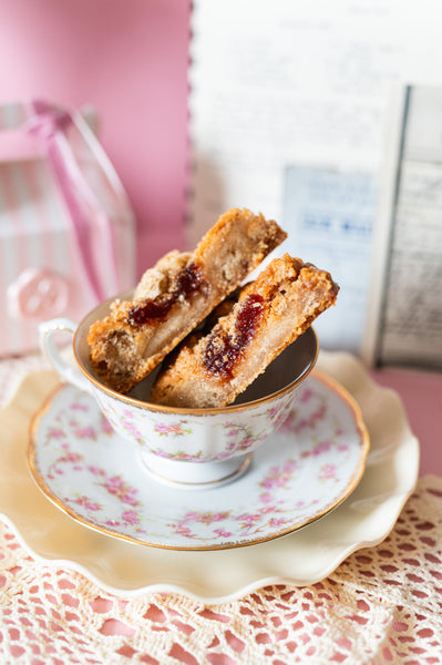 THE HERITAGE LINE || Strawberry Buttered Toast Cookie Puck