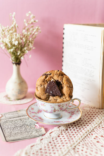 THE HERITAGE LINE || Chocolate Brickle Cookie Puck