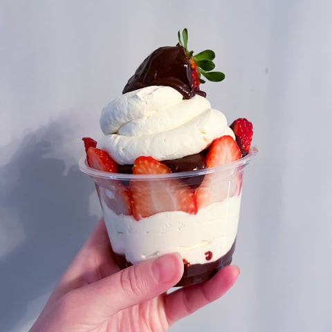 MACKAY'S BAKERY | The 8oz. Chocolate Strawberry Cheesecake Cup