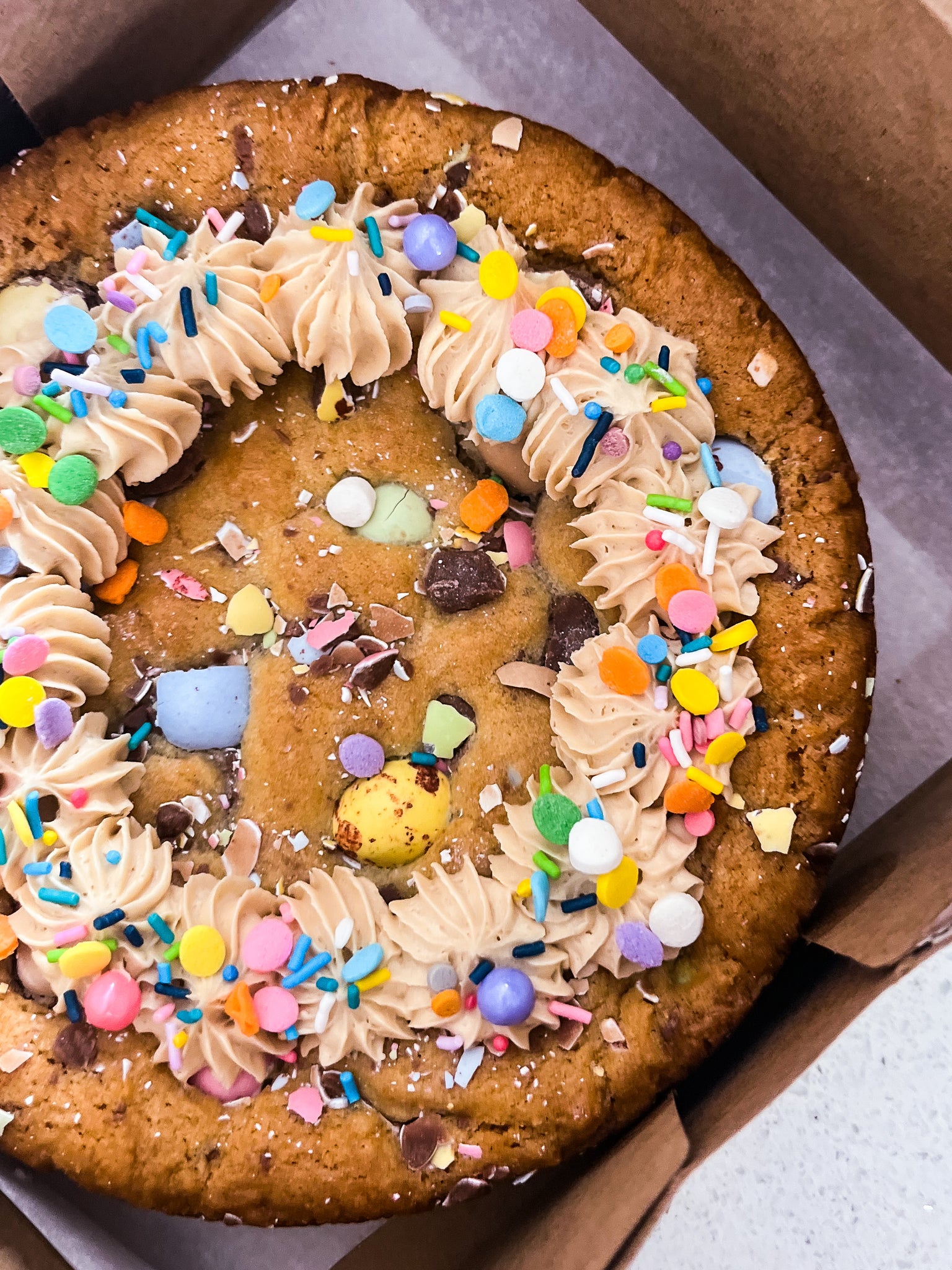 MACKAY’S BAKERY | The Easter Egg Mini Cookie Cake